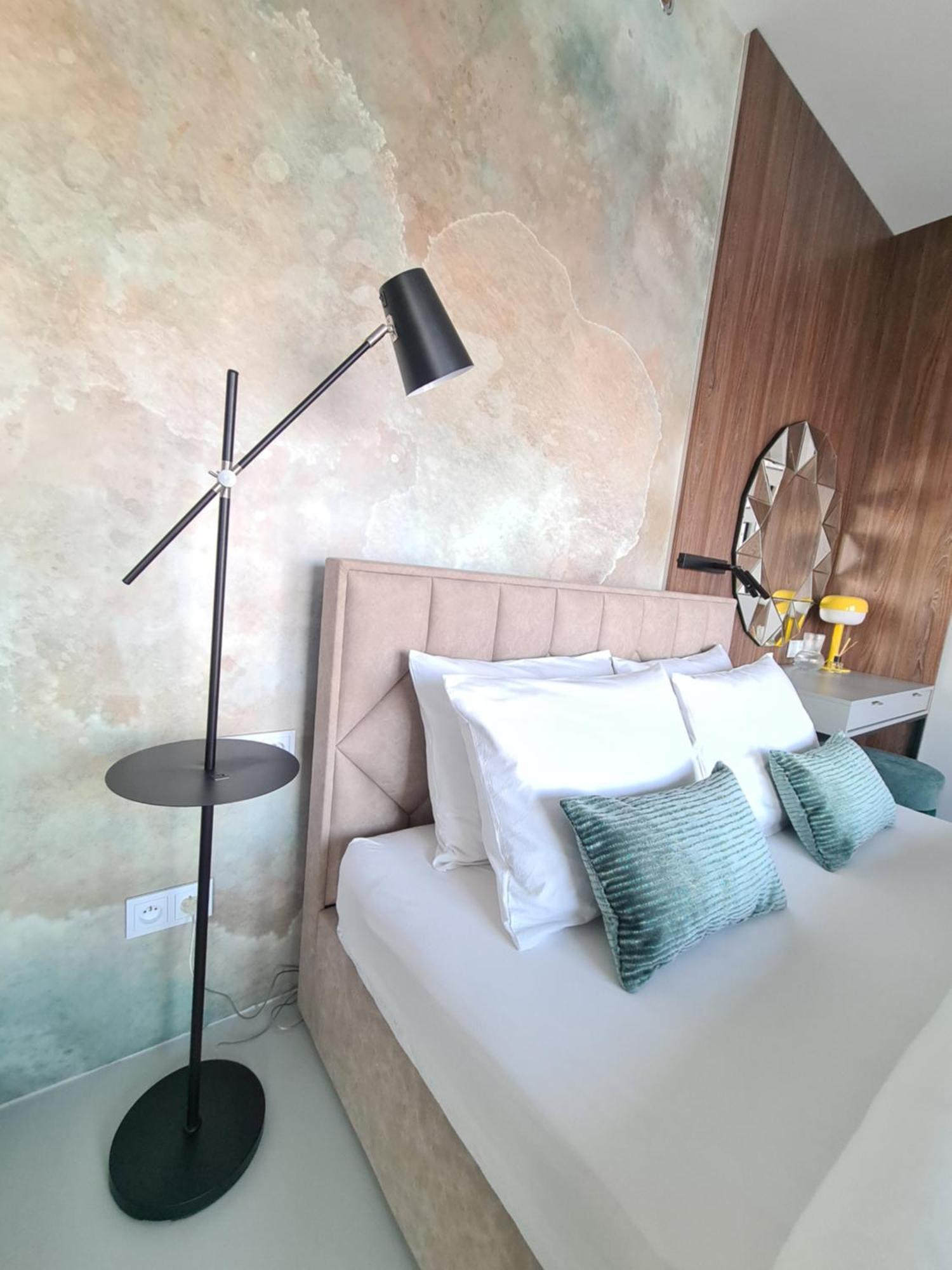 Luksusowy Bliska Wola Saba Apartment